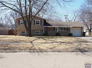 3005 SW Arnold Ave, Topeka, KS 66614