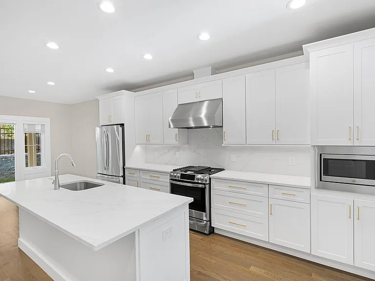 312 Hillside Ave #2 — Photo 2