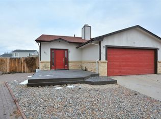 911 Rancher Dr, Fountain, CO 80817