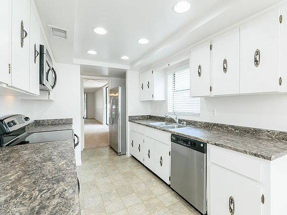 4th image of 1820 Sevilla Blvd APT 201