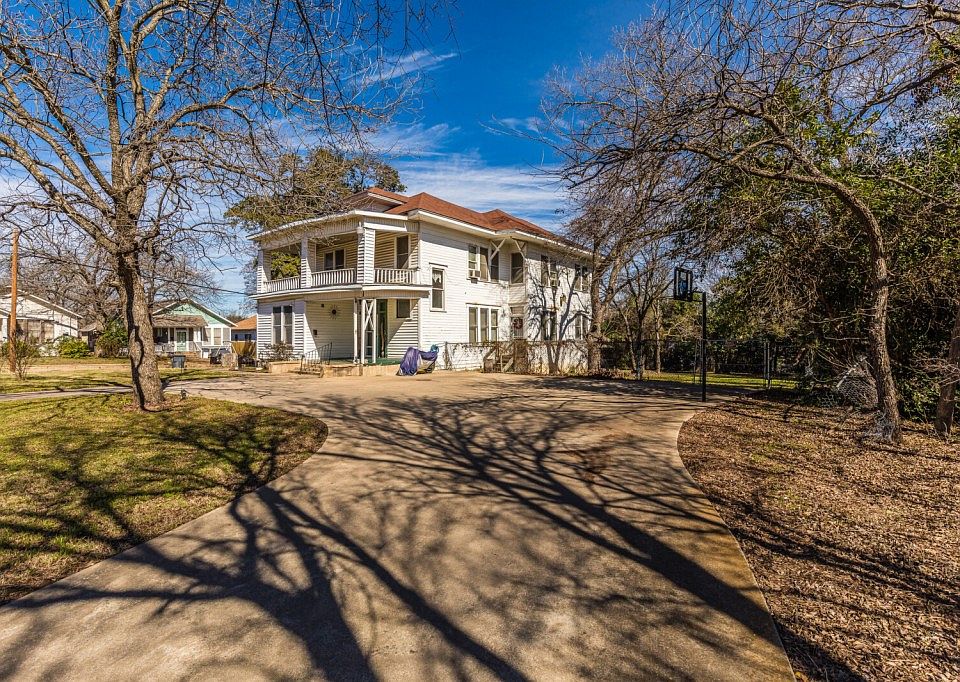 2025 N 6th St Waco TX Zillow