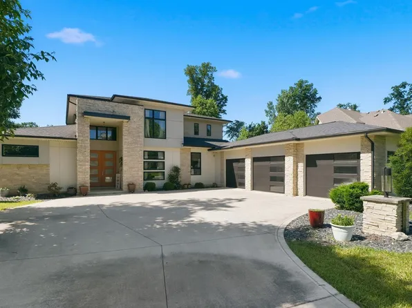 10228 Chambord Knl, Fort Wayne, IN 46835
