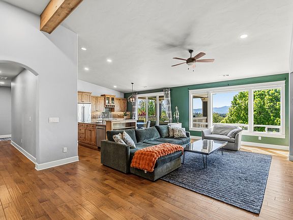 4th image of 536 W La Strada Cir