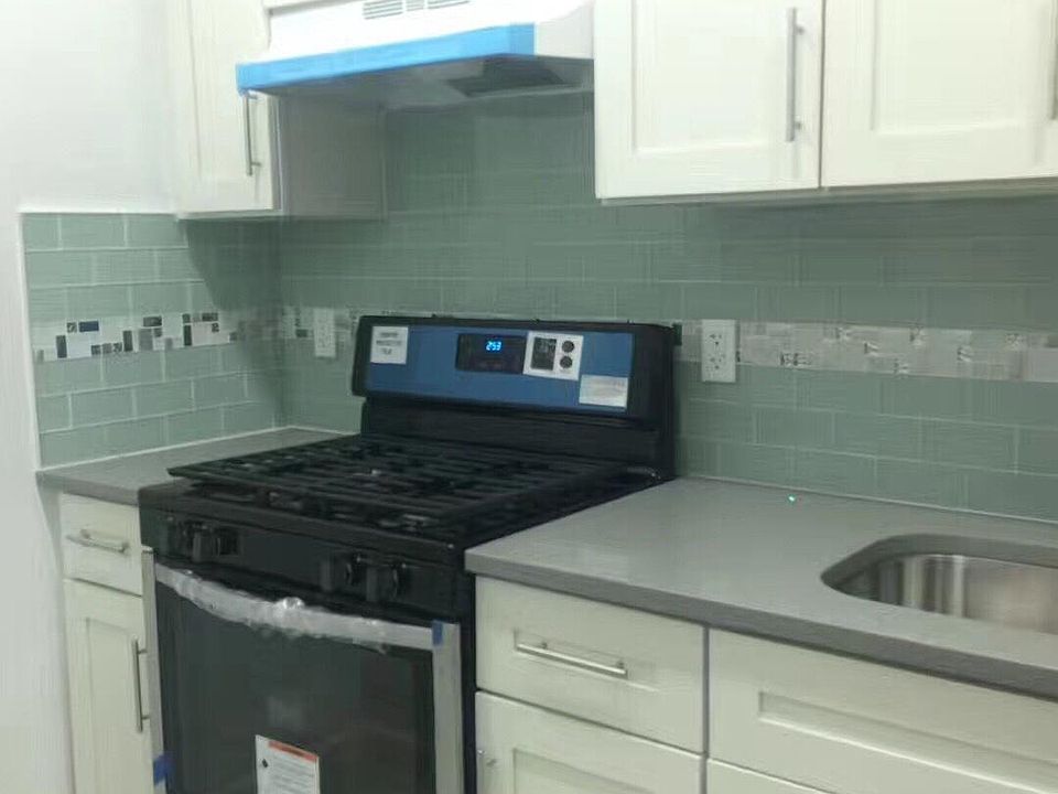 1st image of 11062 Corona Ave