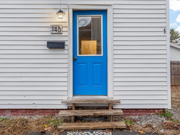 14 Goddard St, Lisbon, ME 04252