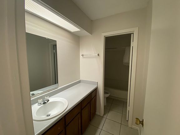 3rd image of 6118 Wilderock Dr APT D