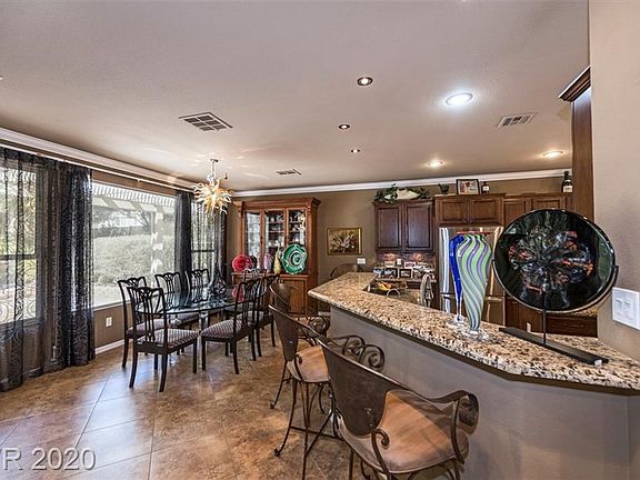 4th image of 4565 Bersaglio St