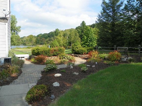 5th image of 13196 Pine Island Dr NE