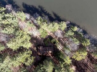 82 Interlaken Rd, Stockbridge, MA 01262