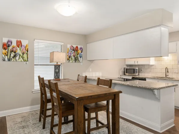 622 Ridgeline Dr, Hurst, TX 76053