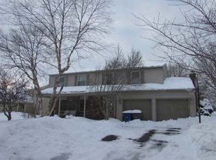 520 Mallard Rd, Perrysburg, OH 43551