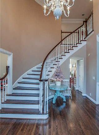 2nd image of 1511 Diamond Ct