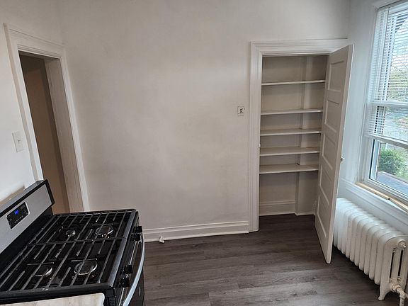 5th image of 195 N Sprague Ave #2