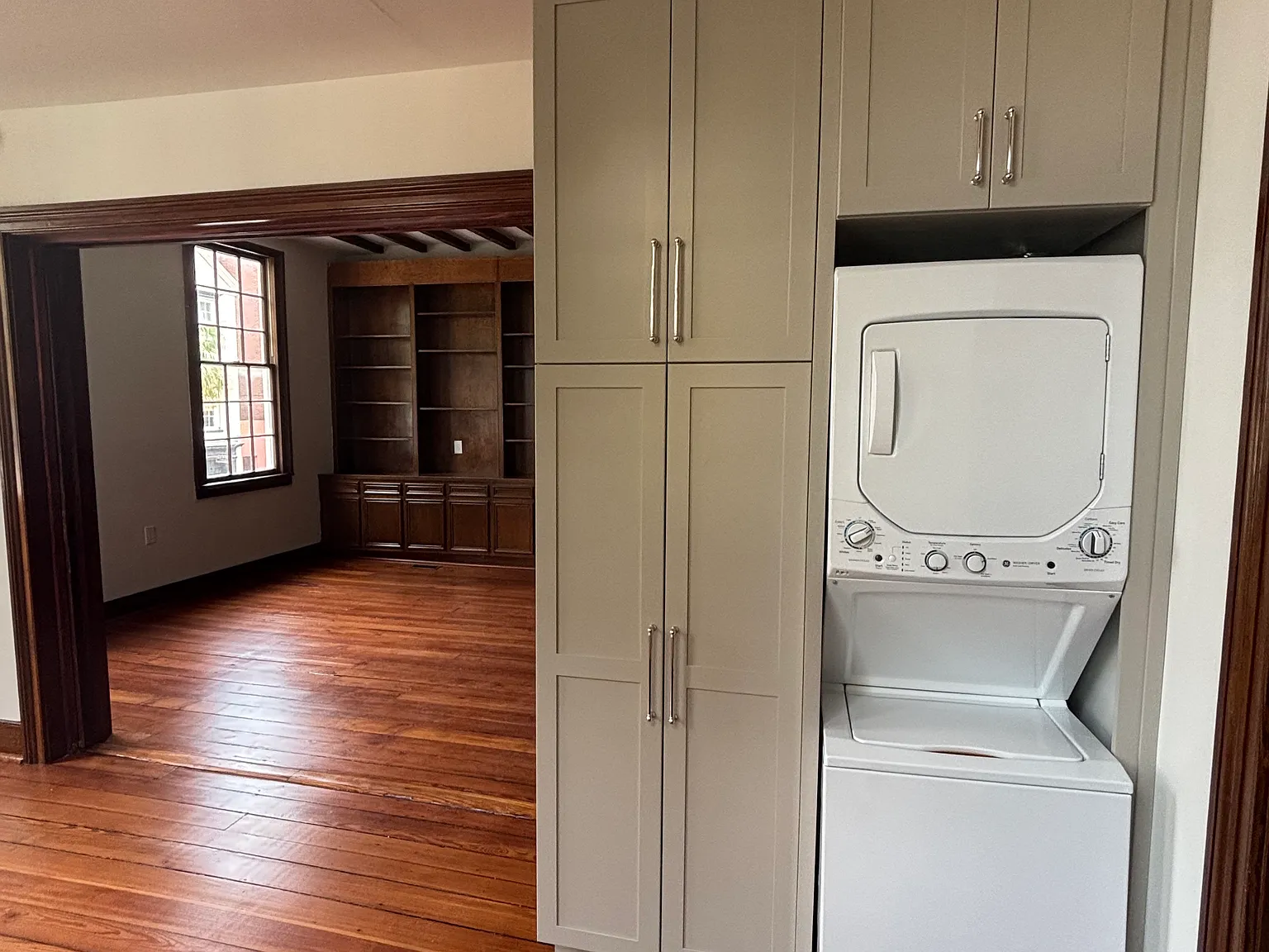 1 bed, 762 sqft, $3,700 — Photo 3