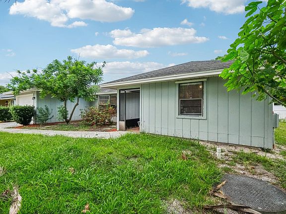 3rd image of 619 SE Crescent Avenue