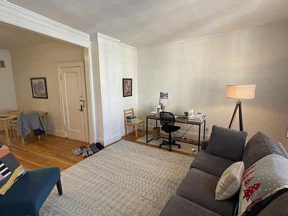 2nd image of 40 Longwood Ave #7eab1b893