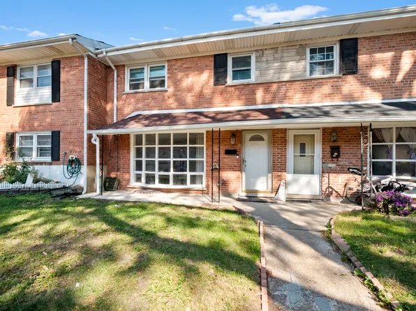 7847 N Nordica Ave, Niles, IL 60714