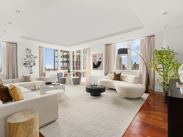 300 E 77th St APT 30B, New York, NY 10075