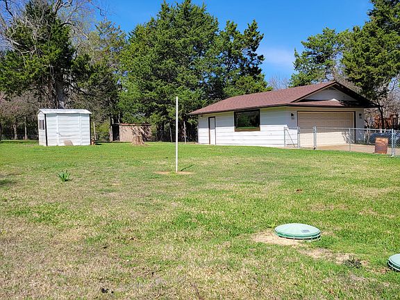 3rd image of 424 Ridgeview Rd