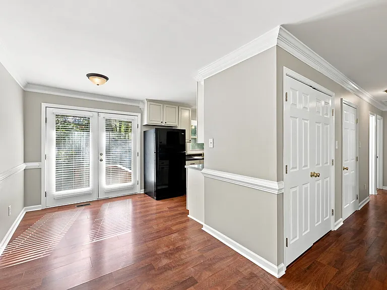 516 Keith St — Photo 11