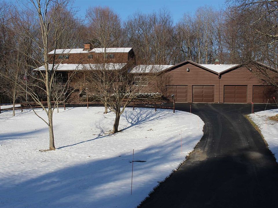 1st image of 31 Forest Dr