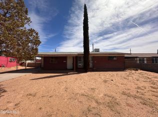 9536 Vicksburg Dr, El Paso, TX 79924