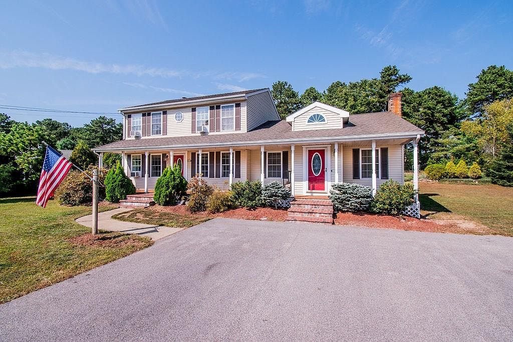 7 Okeefe Dr, Wood River Junction, RI 02894 Zillow