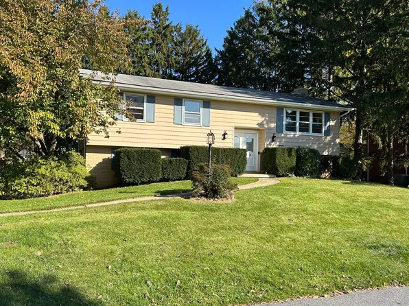 1397 Mashie Dr, Allentown, PA 18106