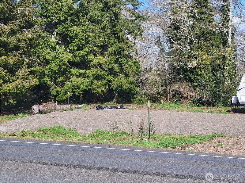 3rd image of 10558 Sandridge Road