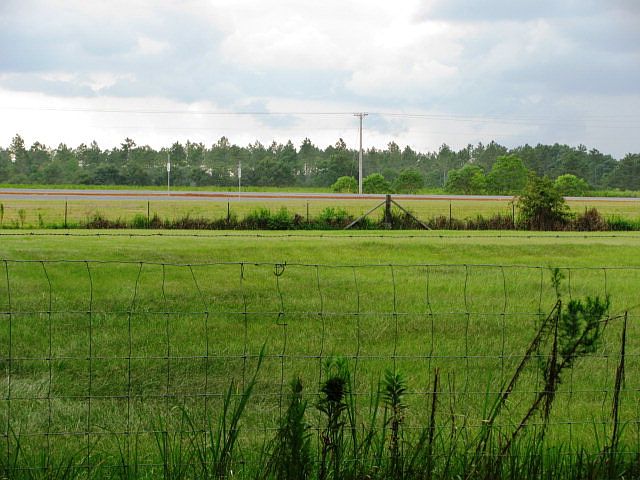 1st image of 20617 Oakdale Dr