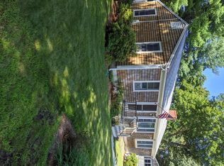 93 Barberry Ln, Marstons Mills, MA 02648