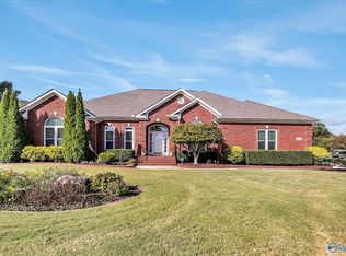228 Brooklet Ct, Huntsville, AL 35806