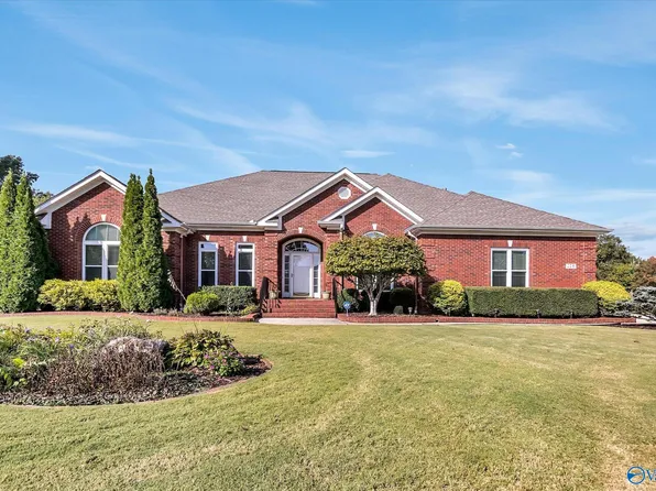 228 Brooklet Ct, Huntsville, AL 35806