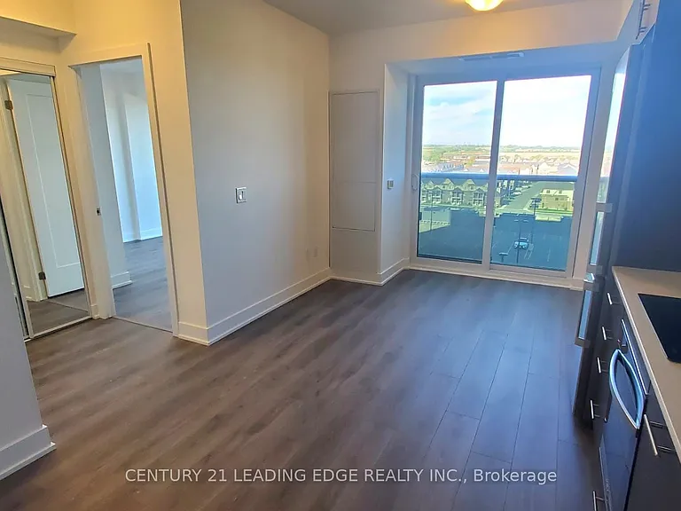 2545 Simcoe St N #803 — Photo 17