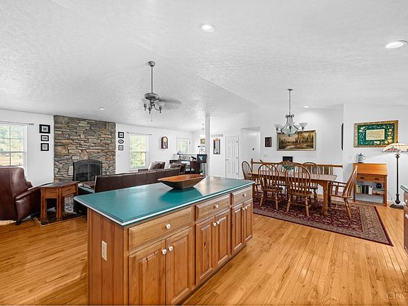 4th image of 5952 Stonelick Creek Ln