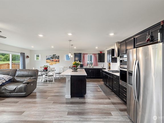 5th image of 2247 198th Street Ct E