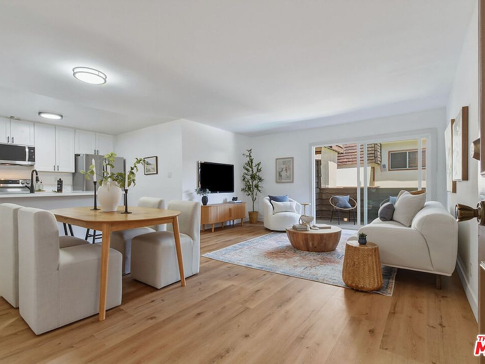 1st image of 5403 Newcastle Ave APT 19