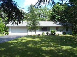 N1082 Hillside Rd, Lake Geneva, WI 53147