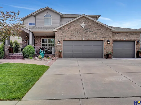 8159 Windmill Dr, Lincoln, NE 68507