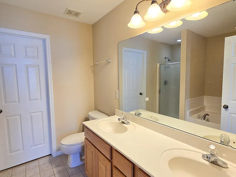 9819 Layla Ave — Photo 27