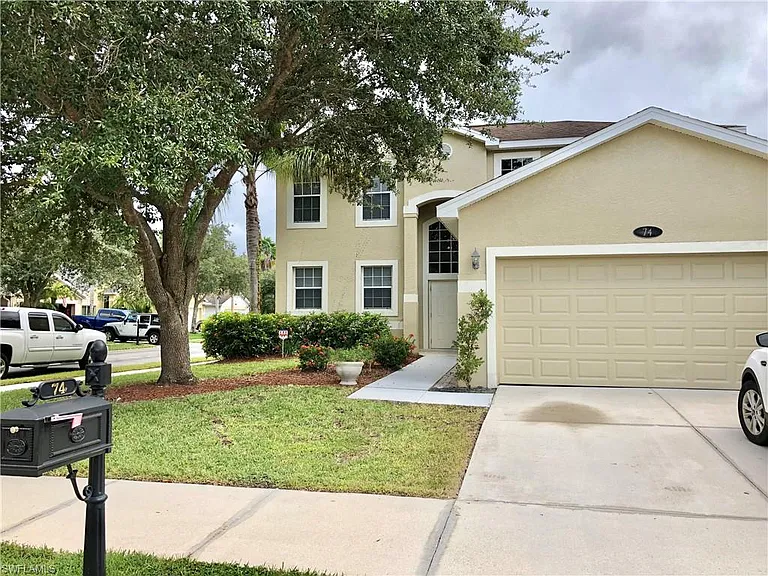 74 Burnt Pine Dr — Photo 1