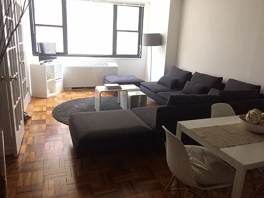 Rented by Owner | media 5