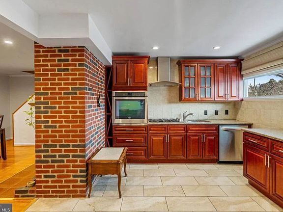 4th image of 9344 Academy Rd