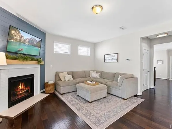 2035 Ernesto Ln, Raleigh, NC 27603