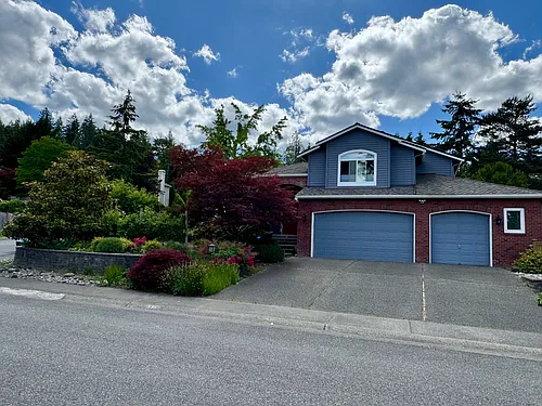535 NW Datewood Dr Photo 1
