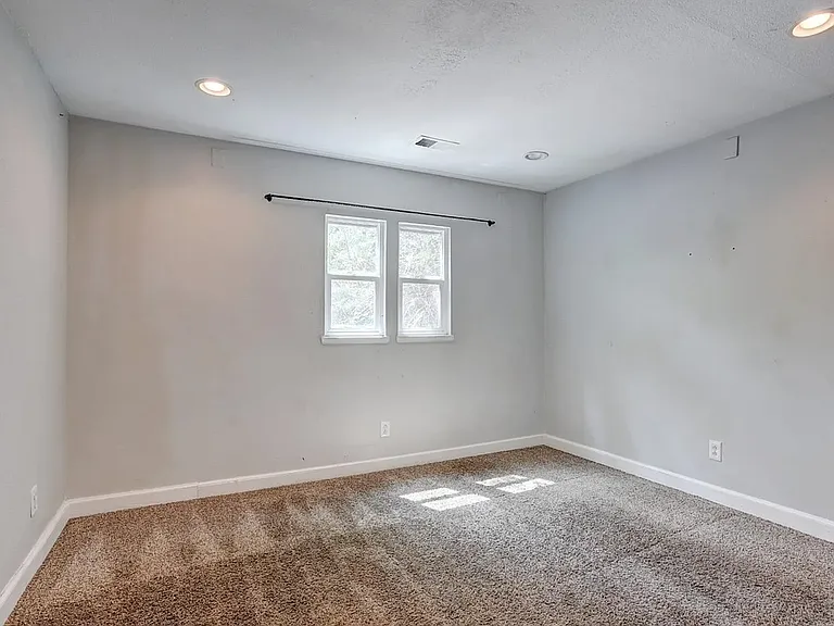 2231 Federal Blvd — Photo 10