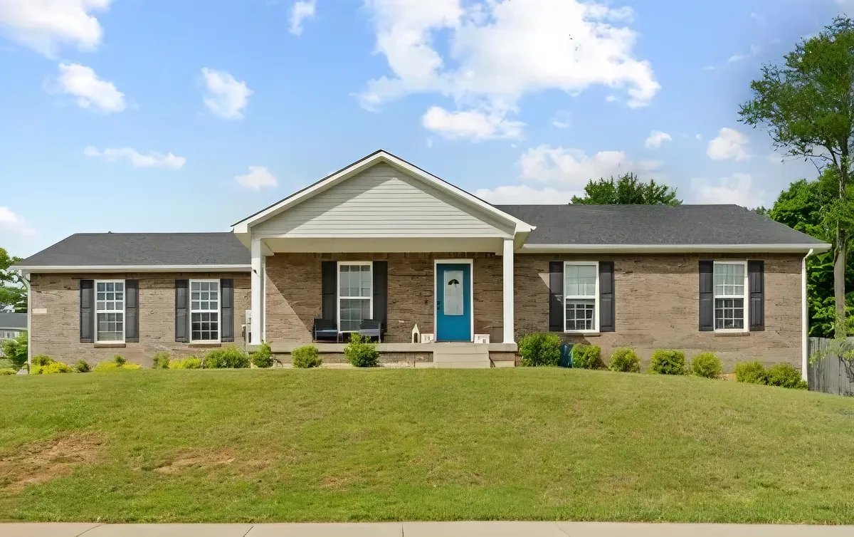 Building Photo - 212 Emerson Dr