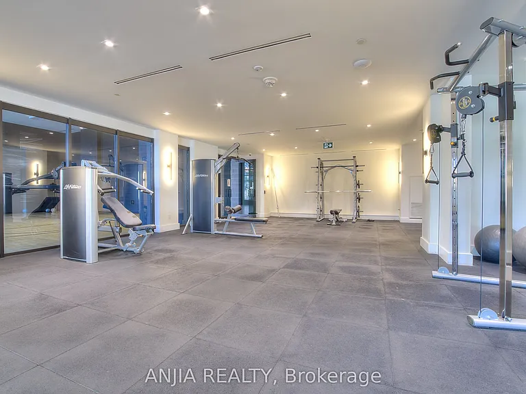 8868 Yonge St #701 — Photo 8
