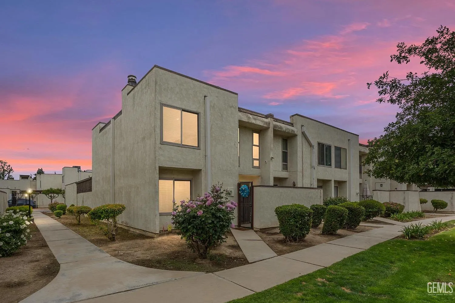 1325 Aquarius Ct photo 1