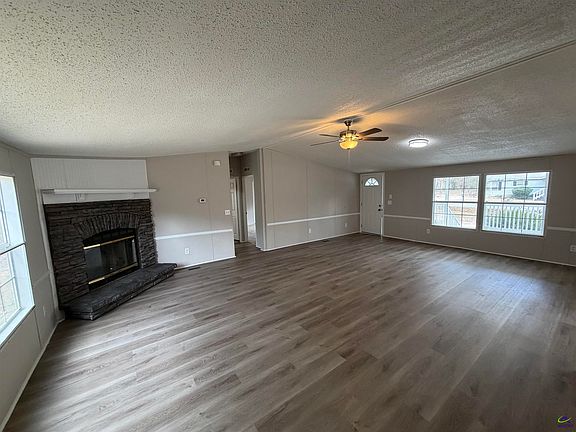 3rd image of 643 Pine Cone Rd